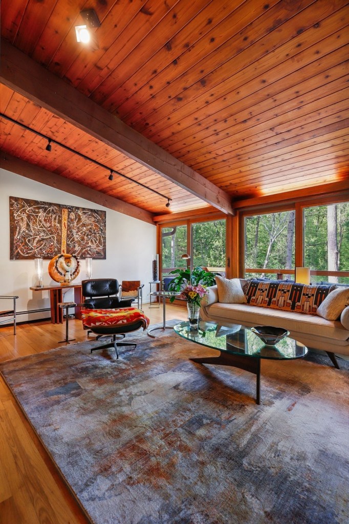 Vintage mid-century furnishings inside a classic Acorn Deck House
